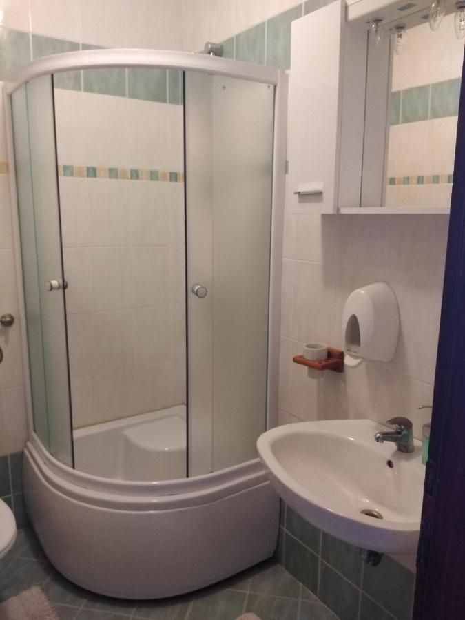 Luna Tsuki Two Aparthotel Rovinj Buitenkant foto