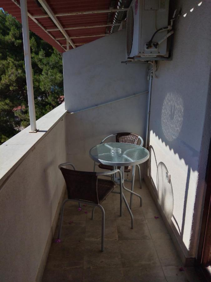 Luna Tsuki Two Aparthotel Rovinj Buitenkant foto