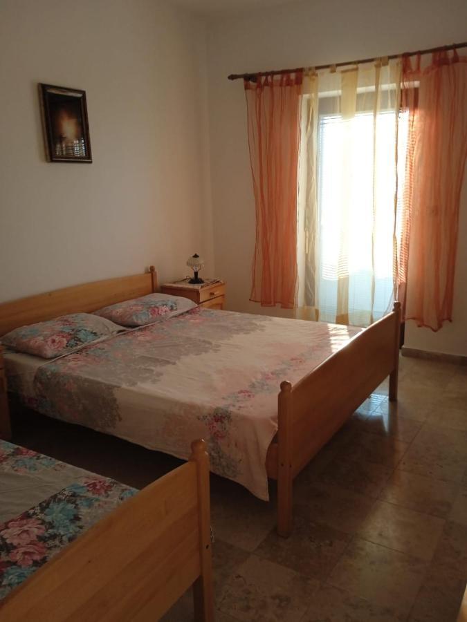 Luna Tsuki Two Aparthotel Rovinj Buitenkant foto