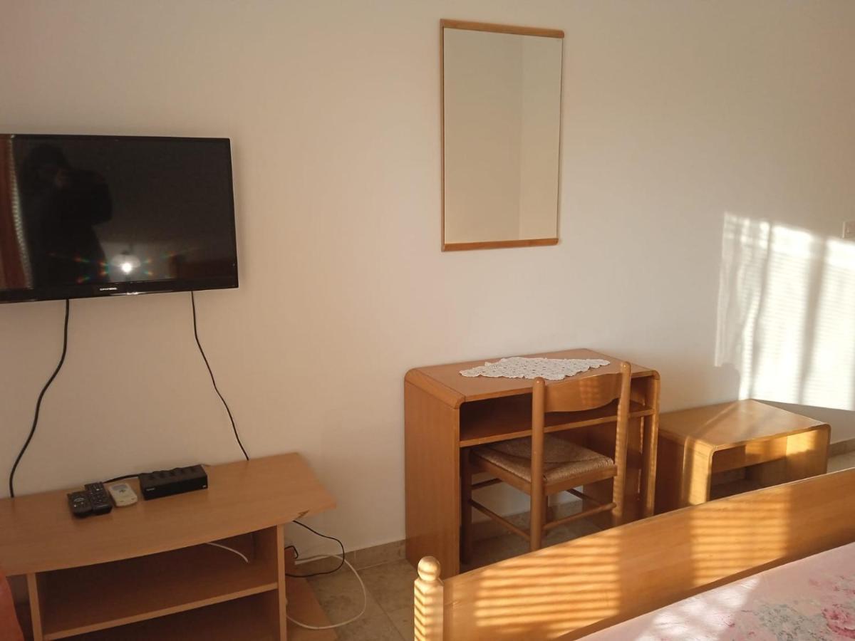 Luna Tsuki Two Aparthotel Rovinj Buitenkant foto